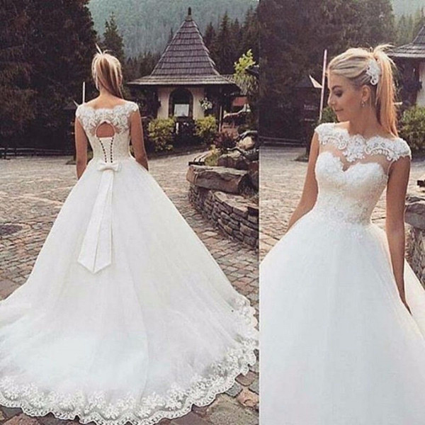 Vestidos de novia Ball Gown Plus Size Wedding Dresses Sheer Bateau Lace Appliqued Sleeveless Back Bow Sweep Train Bridal Gowns Custom