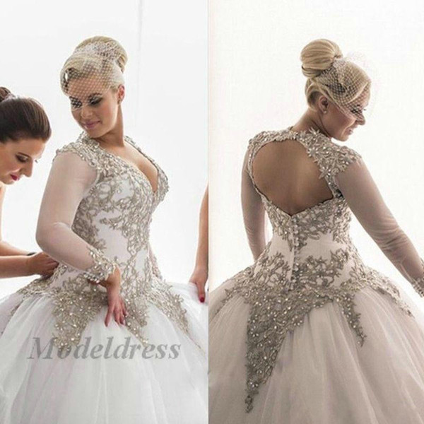 Luxury Plus Size Wedding Dresses Long Sleeves Beadings Crystals Lace Appliques Open Back V Neck Ball Gown Wedding Gowns Sweep Train 