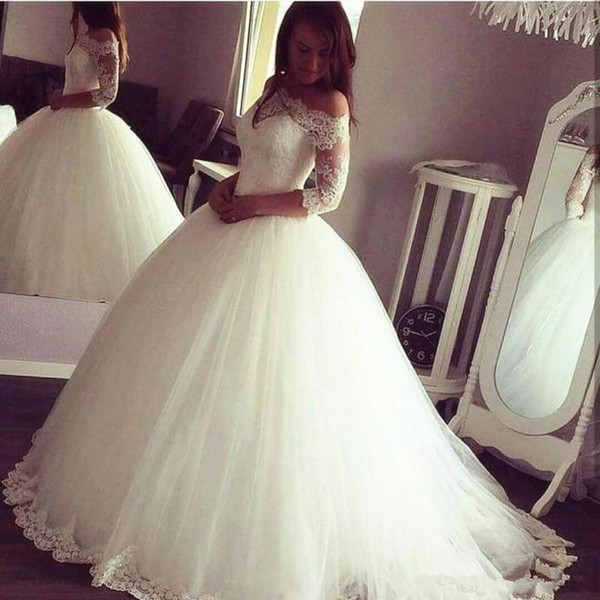 Off-the-shoulder Princess Tulle Wedding Dresses New Sweep Train Ball Gown 3/4 Long Sleeve Lace Bridal Gowns Vestidos De Noiva W853