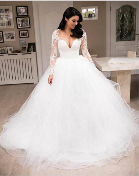 Long Sleeve Princess Lace Wedding Dresses New Design Custom Court Train Scoop Neckline Ruffled Ball Gown Sheer Tulle Wedding Gowns W062