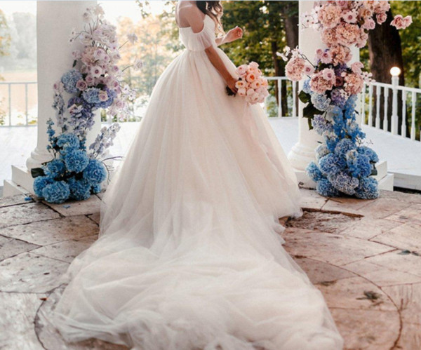 White Off Shoulder Wedding Dresses Ball Gown Wedding dress Backless Custom Made Elegant Bridal Gowns