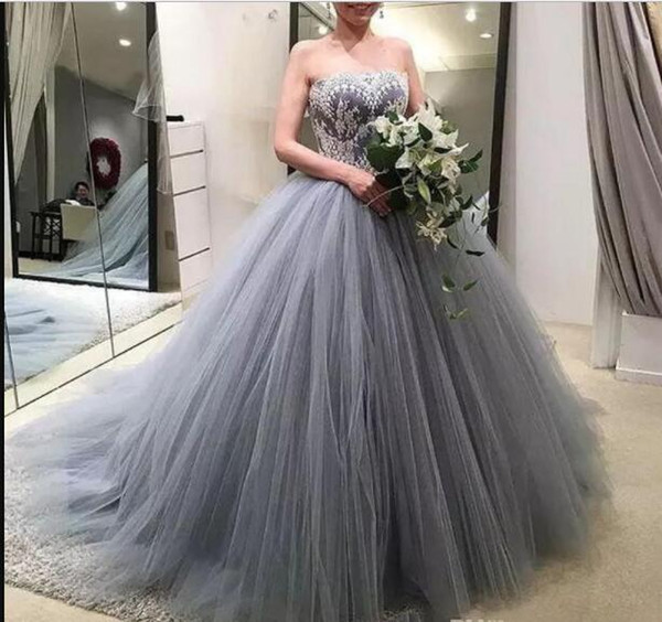 Country Wedding Dresses Strapless Lace And Tulle Bridal Gowns Gray Sleeveless Back Ball Gown Wedding Dress