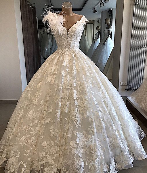 Gorgeous Off Shoulder Beads Ball Gown Wedding Dresses Floral Lace Appliques Sweep Train Bridal Gown robe de mariee