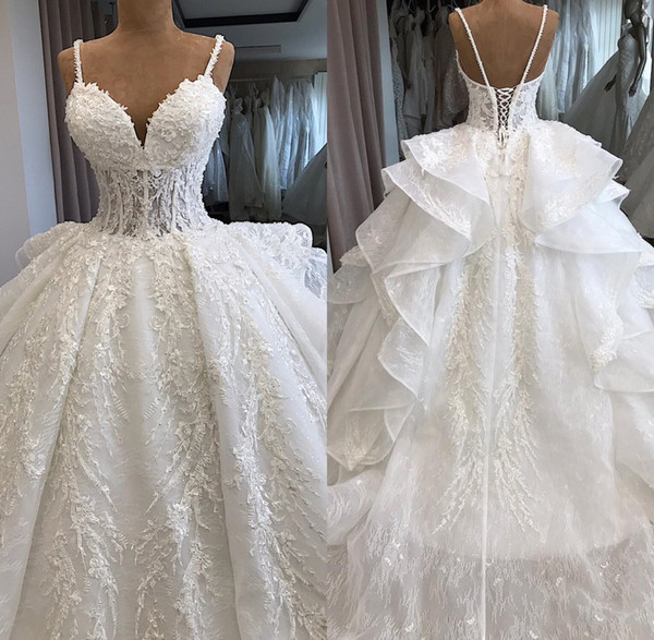 Empire Deep V Neck Ball Gown Wedding Dresses Appliques Ruffle Train Lace-up Backless Bridal Gown 2022robe de mariee