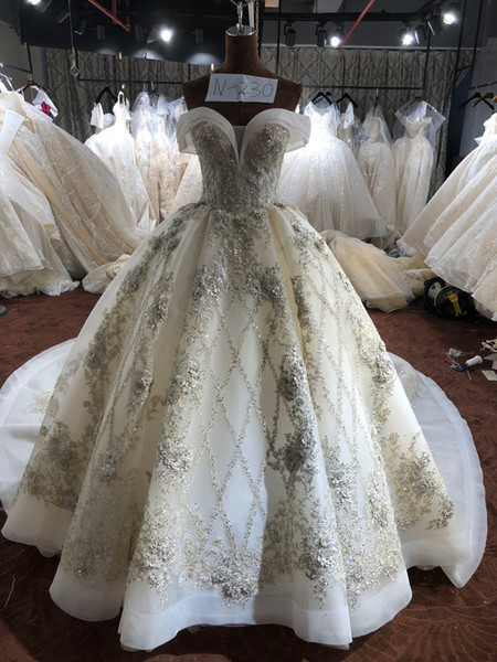 New Collection Luxury OUYAFENGQING Off The Shoulder Appliques Embellishment Beading With Long Train Sparkling Wedding Dresses