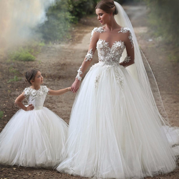 Lovely Mother Daughter Wedding Dress Sheer Neck Long Sleeves Wedding Dresses Ball Gown Tulle 2017 Princess Vestido de Noiva Bride Dress