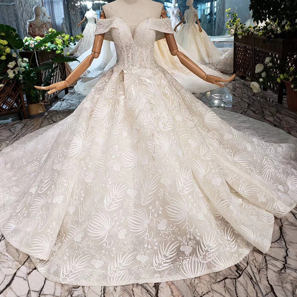 2022Newest Design Lebanon Wedding Dresses Shining Sequins Sweetheart Neck Detailed Applique Wedding Gowns Lace Up Back Pearls Bridal Gowns