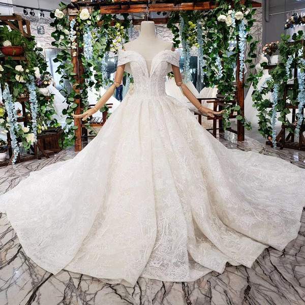 2022Latest Short Sleeve Wedding Dresses Illusion Deep V Neck Backless Lace Up Back Sequins 200cm Train Pattern Appliques Bridal Gowns