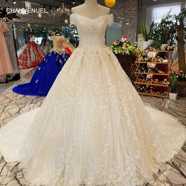 2022Lebanon Cascading Ruffles Wedding Dresses Short Sleeve Backless Shining Crystal Hand Made 3D Floral Applique Pattern Bridal Gowns