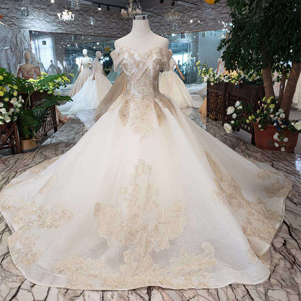 2022Libanon Crystal Tassel Wedding Dresses Short Sleeve Sweetheart Neck Lace Up Back Wedding Gowns Exquisite Applique Garden Bridal Gowns