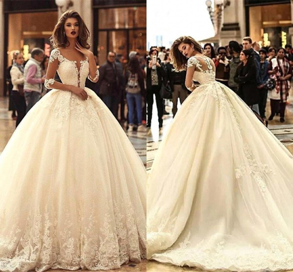 Elegant Ball Gown Wedding Dresses Sheer Long Sleeves Appliques Plunging Neck Arabic Bridal Gowns Plus Size BC0626