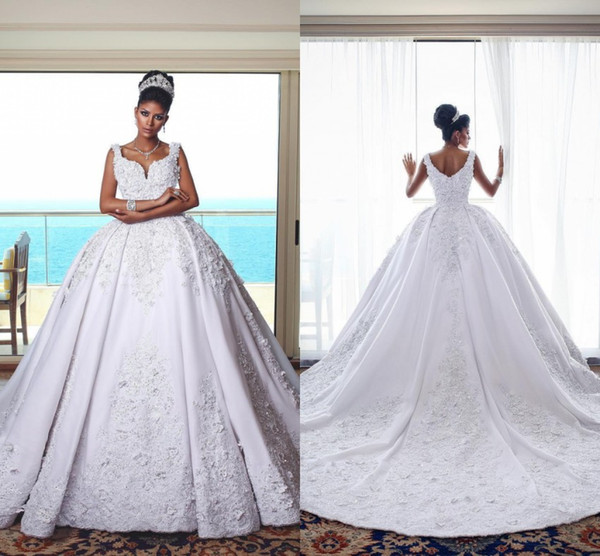 Saint Pure White Wedding Dresses Ball Gowns Appliques Beaded Sequins Ruched Long Bridal Gowns Backless Luxury Arabic Dubai Style