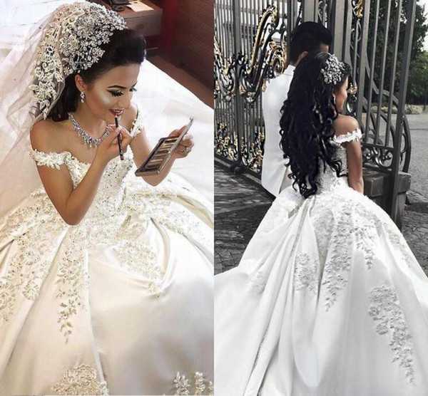 Stunning Embroidery 3D Appliques Arabic Dubai Style Ball Gown Wedding Dresses Off Shoulders Court Train Formal Church Bridal Gowns