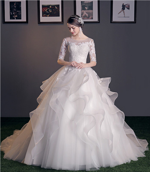 Ruffled Organza Wedding Dresses with Lace Appliques Sweep Train Wedding Gowns Half Sleeves Bridal Gown