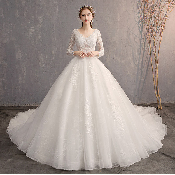 Long Sleeves Tulle Ball Gown Wedding Dresses with Lace Appliques Court Train Bridal Gowns White Ivory