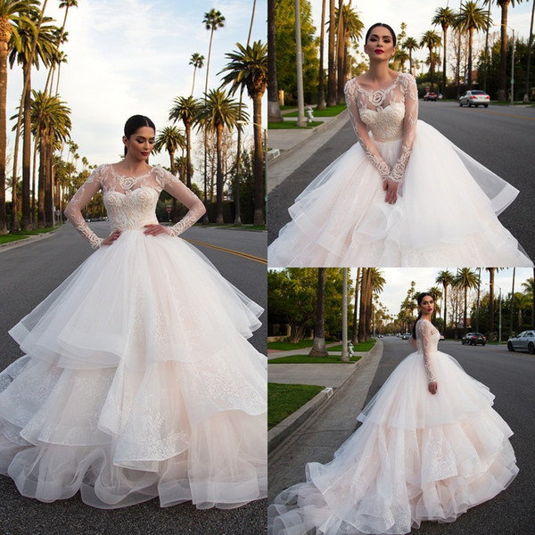 New Design Sweep Train Ball Gown Wedding Dress Scoop Long Sleeve Illusion Sweetheart Tulle Tiered Skirts Appliques Country Wedding Gown