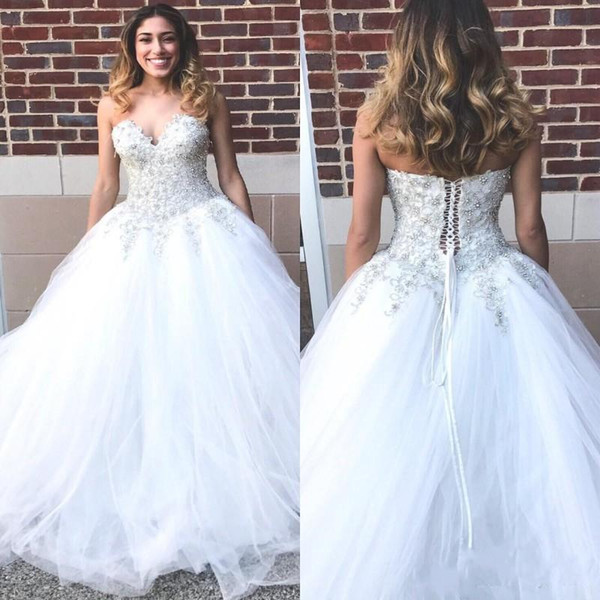 Cheap Ball Gown Wedding Dresses Sweetheart Sparkly Beaded Crystal Puffy Tulle Lace Up Chic Bridal Gown Custom Made Hot Sale