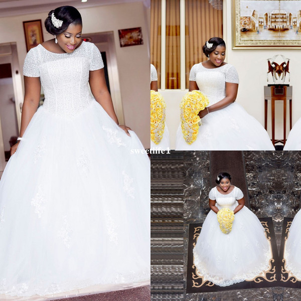 White Ball Gown African Wedding Dresses With Short Sleeves Heavy Beading Sequins Princess Custom Made Bride Bridal Gown Plus Size