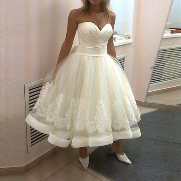 Ivory Short Ball Gown Wedding Dresses Sweetheart Appliques Tulle Ankle Length Bridal Cheap Robe de Mariage