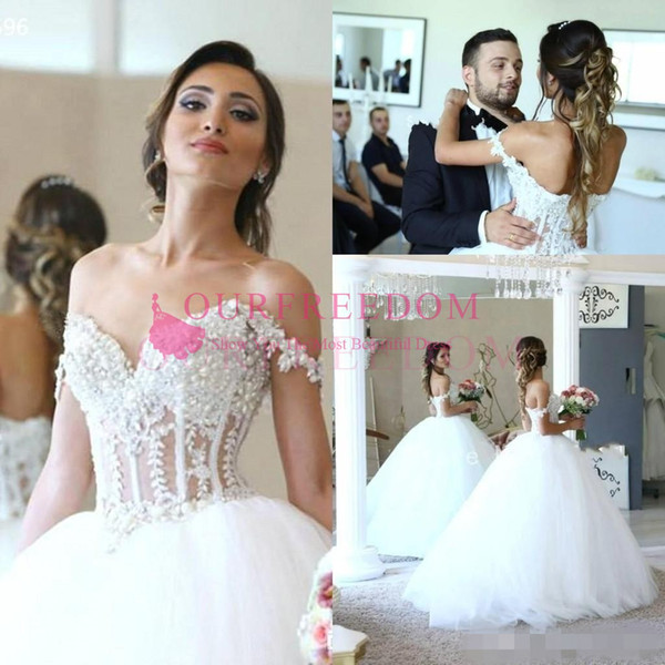 New Ball Gown Wedding Dresses Off Shoulder Beaded Crystals Backless Lace Sweep Train Vintage Arabic Bridal Gowns Wedding Dress Graden