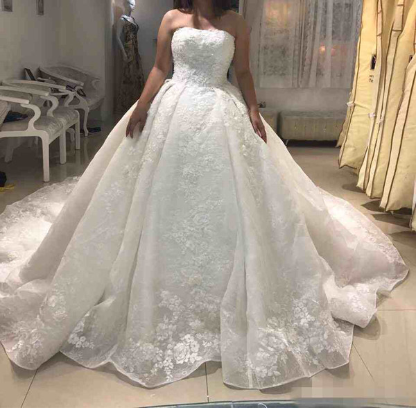 Michael Cinco Newest Ball Gown Wedding Dresses Elegant Strapless Appliqued 3D Backless Bridal Gowns Formal Arabic Dubai Styles