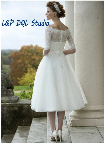 Vintage Ivory Lace Organza Ball Gown Wedding Dresses Scoop Half Sleeves Buttons Back Tea-Length Bridal Gowns Custom Made