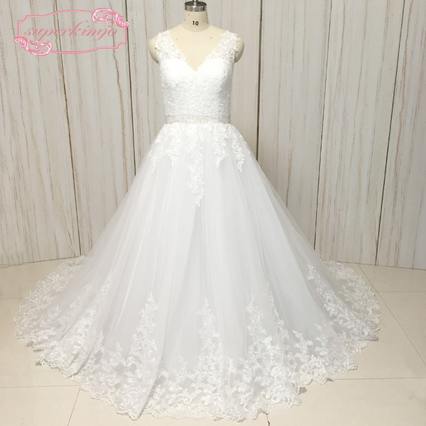 Ball Gown Wedding Dresses V Neck Lace Appliques Beading Sequins Pearls Belt Ball Gown Court Train Bridal Dresses Gowns