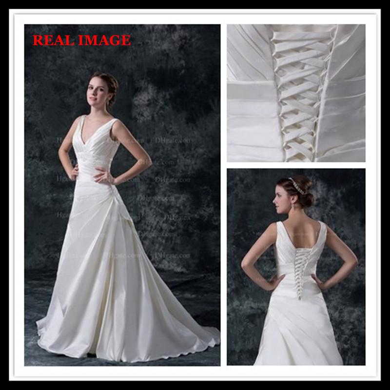 2015 A Line V Neckline Pleats Satin Wedding Dresses Floor Length Court Train Bridal Gown BY026