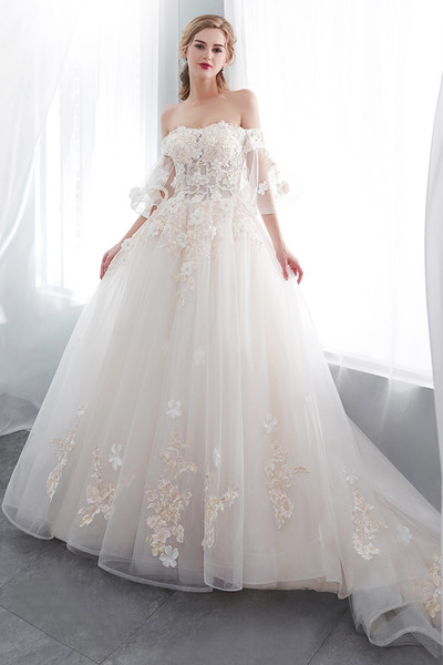 Romantic Ball Gown Wedding Dresses Handmade Flowers Off Shoulder Lace Applique Court Train Wedding Dress Bridal Gowns Vestidos CPS1003