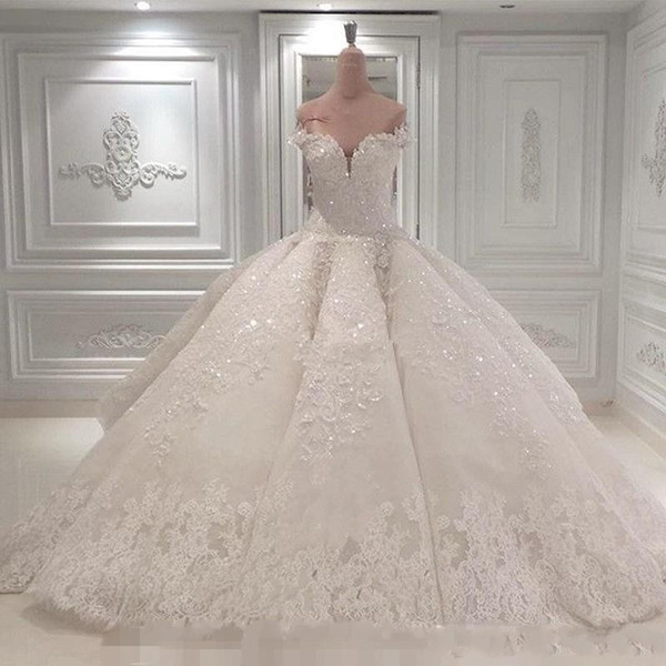 New Arrival Gown Wedding Dresses Off The Shoulder Cathedral Train Lace Appliques Bridal Gown For Church Custom Made BC0388