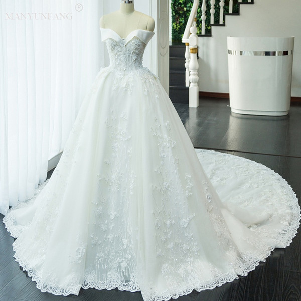 Sexy Empire Wedding Dresses Sweetheart Neck Sleeveless Plus Size Wedding Gowns with Appliques Cathedral Train Custom Made Bridal Gowns