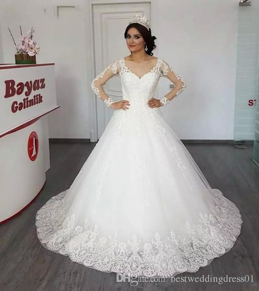 Country Wedding Dresses Ball Gown V Neck Long Sleeve Sweep Train Bridal Gowns With Lace Applique Plus Size Wedding Gowns