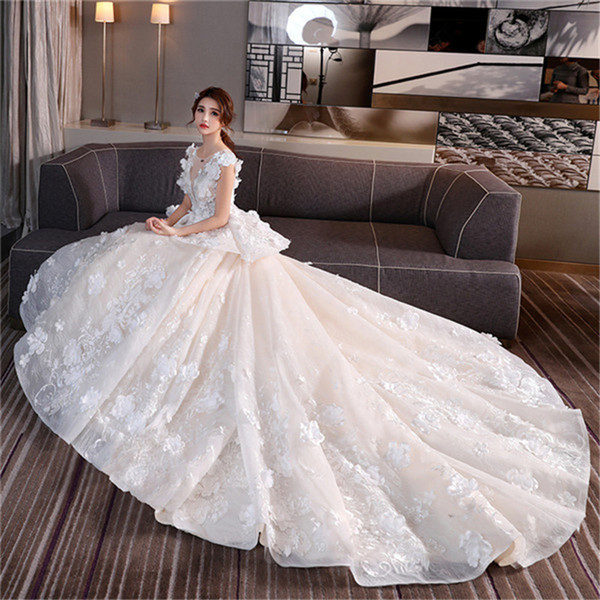 Mingli Tengda High Quality Elegant Dark V Neck Appliques Wedding Dresses Cathedral Train Wedding Dresses Sexy Sleeveless Gown Plus Size