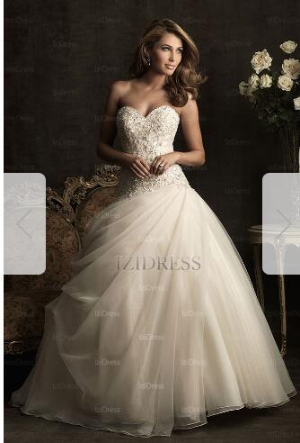 Ball Gown Strapless Sweetheart Chapel Train Tulle Wedding Dress00056