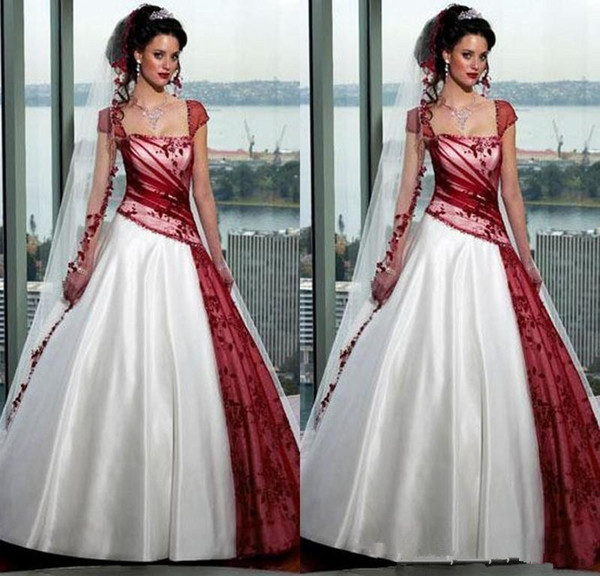 Red and White Gothic Wedding Dresses Lace Applique Satin Square Floor Length Ball Gown Bridal Gowns Robe De Mariage Vestido De Noiva