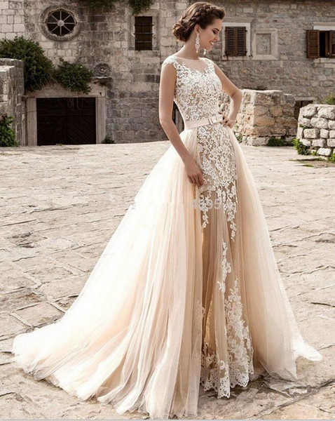 New Gorgeous Wedding Dresses Scoop Neck Illusion Bodice Appliques Tulle Over Skirt Hollow Wedding Gowns Elegant Bridal Dress