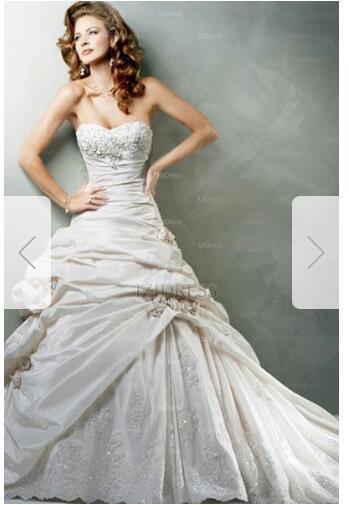 A-Line/Princess Strapless Sweetheart Chapel Train Taffeta Wedding Dress00055