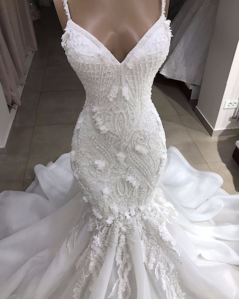 Sexy Spaghetti Lace Appliqed Beaded Open Back Mermaid Wedding Dress Luxury Crystal 3D Flowers Sheath Plus Size Bohemian Beach Bridal Gown