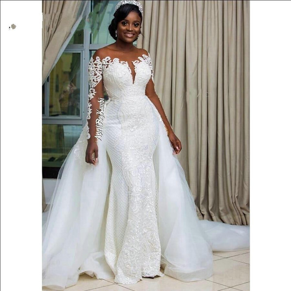 Sexy African Long Sleeves Lace Appliqued Mermaid Wedding Dress With Detachable Train Vintage Black Girl Plus Size Bridal Gown