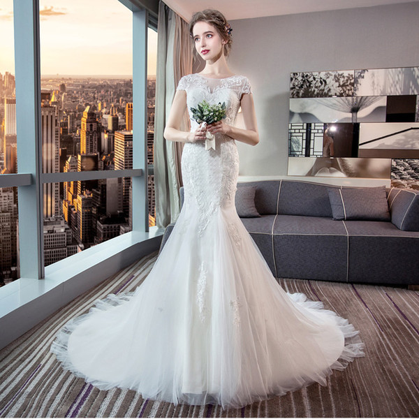 Bateau Neck Tulle Mermaid Wedding Dress with Lace Appliques Sweep Train Bridal Gowns Lace Up