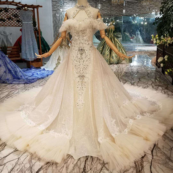 2022New Fashion Design Croatia Mermaid Wedding Dresses With Detachable Train Crystal Sexy Halter Ruffle Style Applique Beaded Wedding Gowns