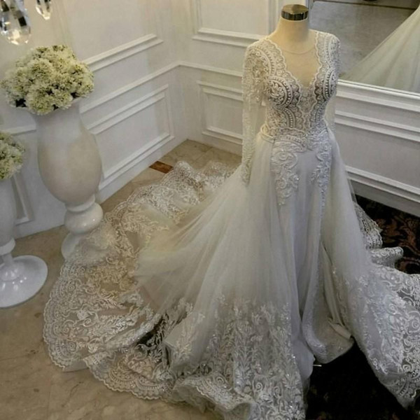 Vintage Sheath Wedding Dresses With Detachable Train Sheer Neckline Lace And Tulle Wedding Gowns Illusion Long Sleeves Bridal Dress