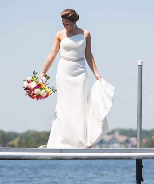 Simple Beach Wedding Dresses Sheath Strapless With Sweep Train Satin Plus Size Wedding Dress Country Style Cheap Bridal Gowns