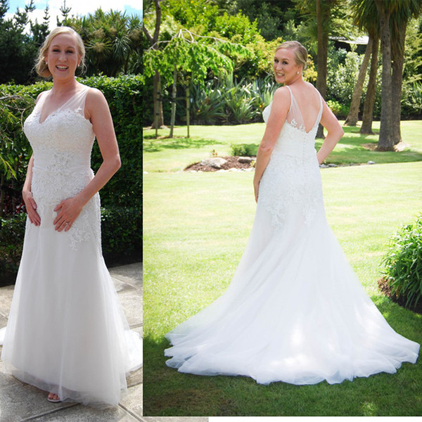 Modest Country Wedding Dresses With Sheer cap Sleeves V Neck vintage Lace Applique plus size backless sheath Bridal Gowns Cheap