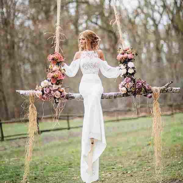 2017 New Elegant Long Sleeves Lace Wedding Dresses Sheath Jewel Neckline Summer Country Garden Beach Chiffon Long Bridal Gowns