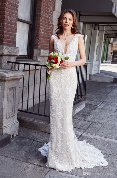 Vintage Lace Wedding Dresses robes de mariee Sexy Plunging V Neck Cap Sleeve Bridal Gowns Open Back Plus size Formal Dress for Bride