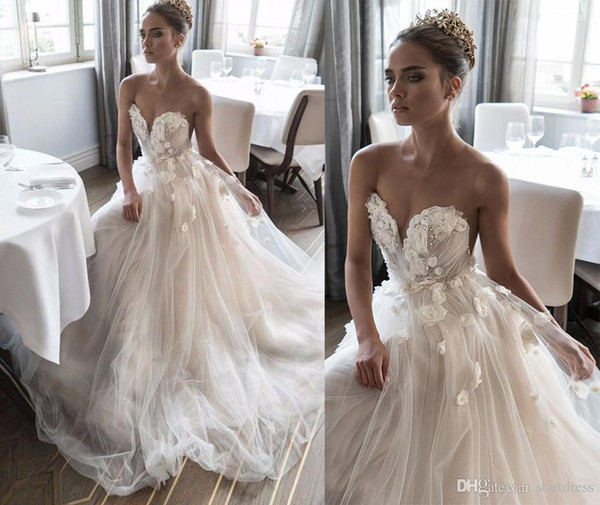 Best Designer Bohemian Wedding Dresses Fitted Handmade Floral Beaded Neck Summer Country Beach Bridal Gowns Cheap Puffy A Line Boho Berta