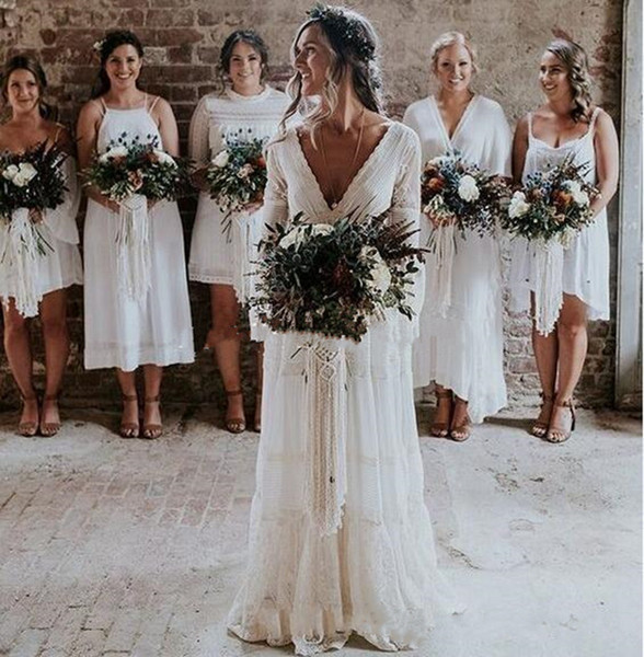 New Bohemian Wedding Dresses V Neck Long Sleeve Lace Sweep Train Beach Boho Garden Country Bridal Gowns robe de mariée Plus Size