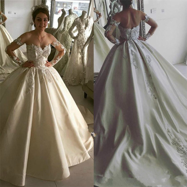 Vintage Satin Off-Shoulder Ball Gown Lace Applique Wedding Dress Backless Sheer Long Sleeve Stunning Train Bridal Gowns 