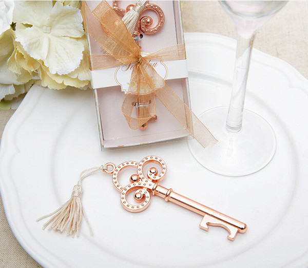 2017 Wedding Supplies Creative Wedding Gifts ,LOVE Opener Beer Bottle Opener Kicker Game Event Small Prizes B04
